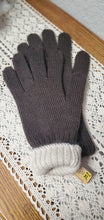 Load image into Gallery viewer, Iditarod 100% Alpaca Double Thick Men's Gloves
