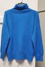 Load image into Gallery viewer, Price Reduced! Turtle Neck Sweater
